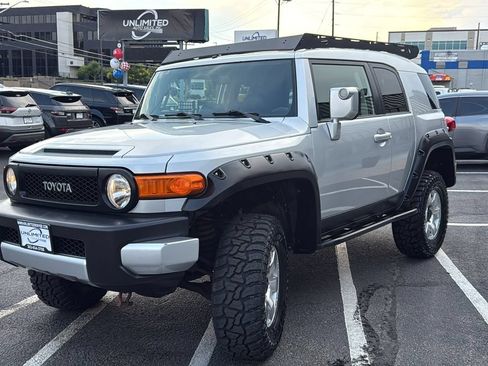 Used 2008 Toyota FJ Cruiser 4WD image 7