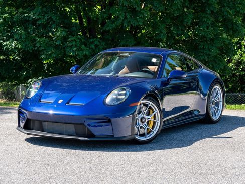Certified 2026 Porsche 911 GT3 RWD image 1