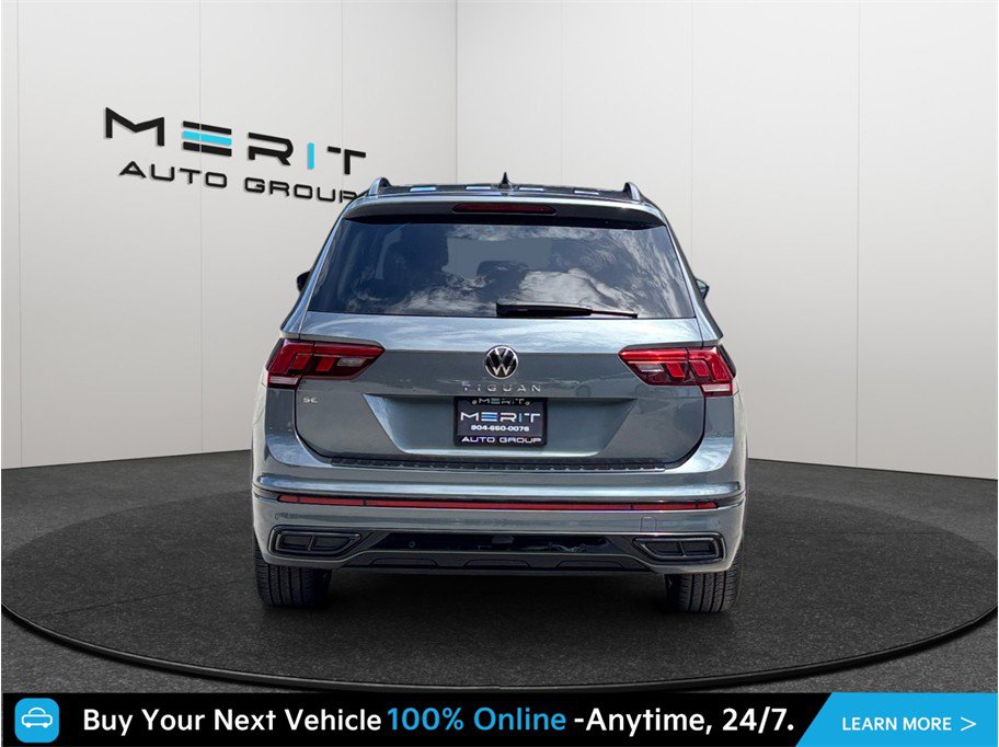 Used 2023 Volkswagen Tiguan SE R-Line FWD image 8