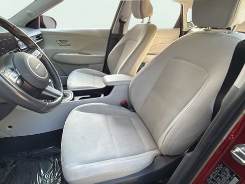 Used 2024 Hyundai Kona SEL AWD/4WD image 13