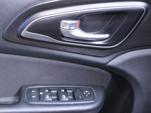 Used 2016 Chrysler 200 LX image 16