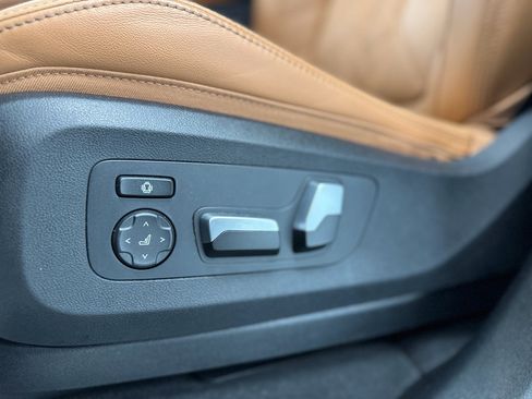 Used 2026 BMW X5 xDrive40i image 16