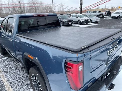 Used 2025 GMC Sierra 2500 Denali Ultimate w/ Max Trailering Package image 7