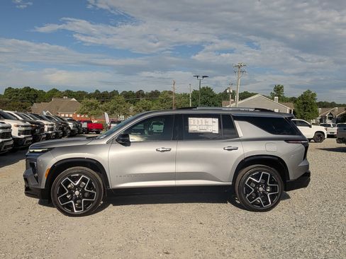 New 2026 Chevrolet Traverse High Country FWD image 5