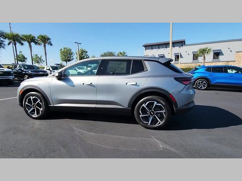 New 2026 Chevrolet Equinox EV LT w/ Comfort Package image 21