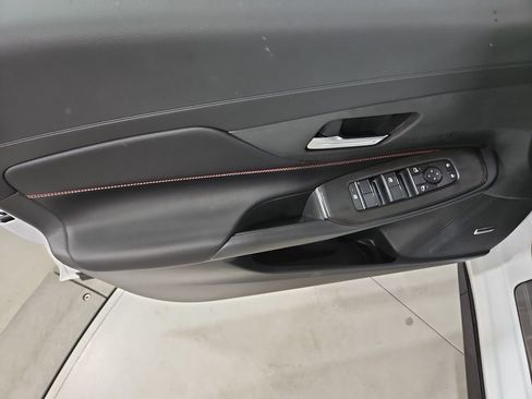 New 2026 Nissan Sentra SR FWD image 10