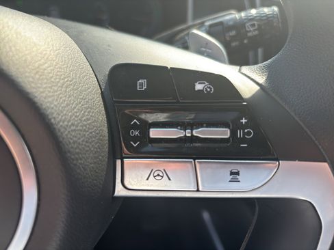 Used 2024 Hyundai Tucson Blue image 9