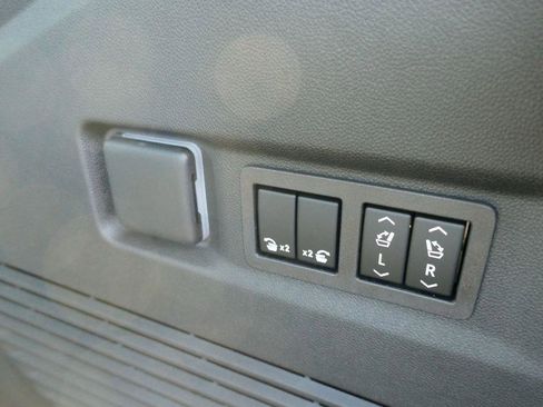 New 2026 GMC Yukon XL Denali Ultimate image 16