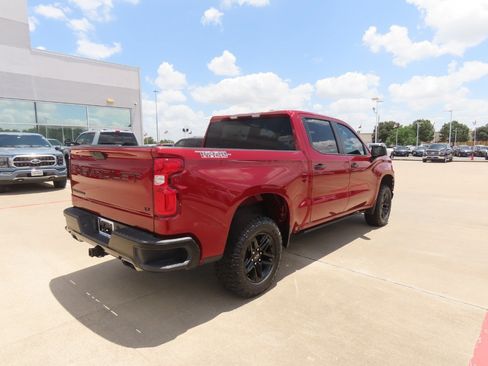 Used 2020 Chevrolet Silverado 1500 LT Trail Boss w/ Convenience Package AWD/4WD image 11