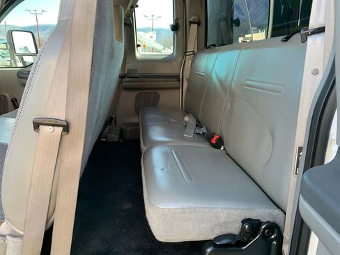 Used 2003 Ford F350 162  W.B. 4D image 30