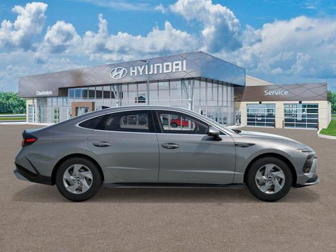 New 2026 Hyundai Sonata SE FWD image 7