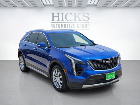 Used 2021 Cadillac XT4 Premium Luxury FWD image 3