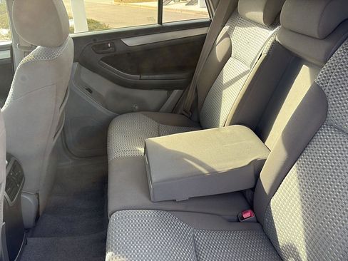 Used 2007 Toyota 4Runner SR5 image 14