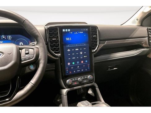 Used 2024 Ford Ranger Lariat image 7