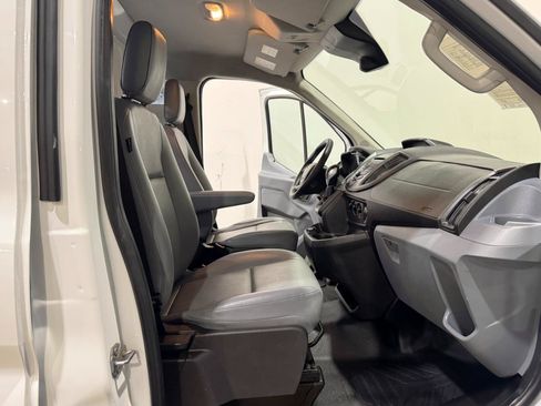 Used 2019 Ford Transit 150 130 Low Roof RWD image 14