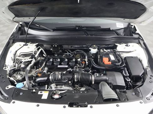 Used 2018 Honda Accord Sport image 15