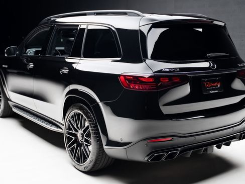 Used 2024 Mercedes-Benz GLS 63 AMG 4MATIC image 26
