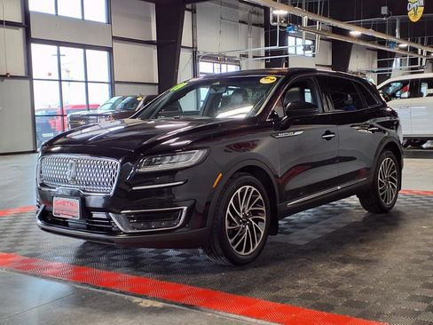 Used 2019 Lincoln Nautilus Reserve image 3