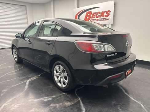 Used 2011 MAZDA MAZDA3 i Sport image 4