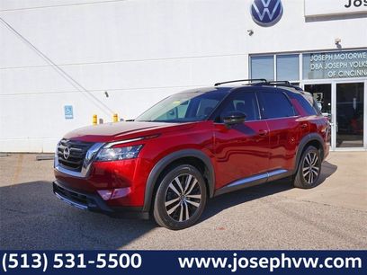 Used 2023 Nissan Pathfinder Platinum w/ Cargo Package