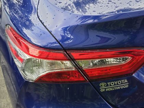 Used 2018 Toyota Camry LE FWD image 8