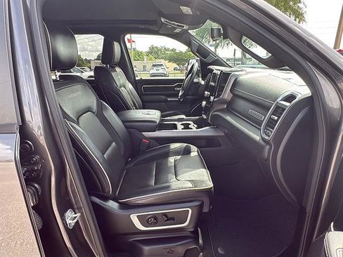 Used 2020 RAM 1500 Laramie AWD/4WD image 15