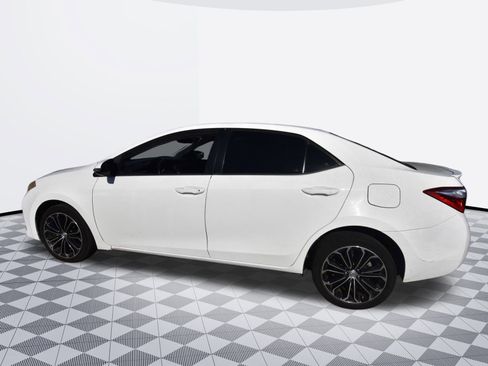 Used 2015 Toyota Corolla S Premium image 3