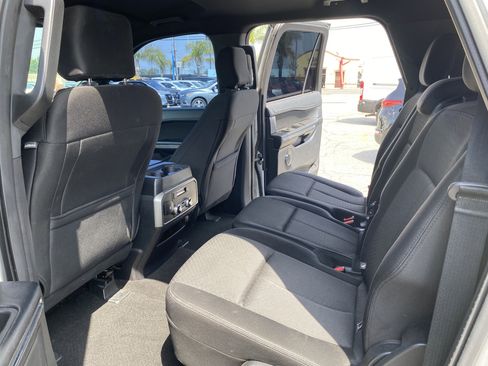Used 2019 Ford Expedition Max XLT RWD image 19