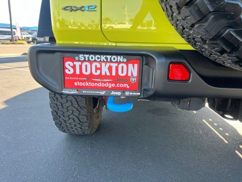 Used 2023 Jeep Wrangler Unlimited Rubicon 4xe AWD/4WD image 21