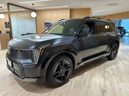 New 2026 Kia EV9 GT-Line image 3