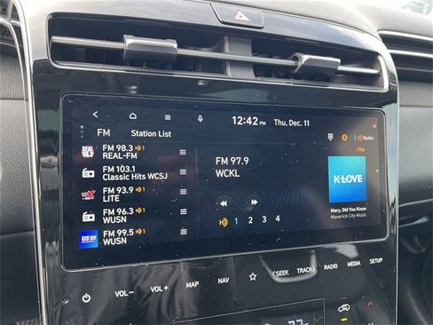 Used 2022 Hyundai Tucson Limited image 12