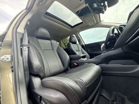 Used 2025 Subaru Outback Touring XT AWD/4WD image 25