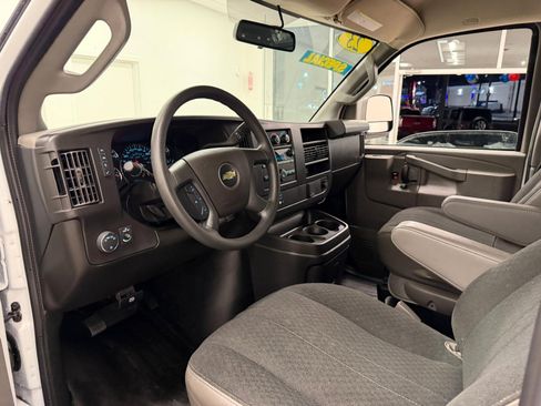 Used 2023 Chevrolet Express 2500 Work Van w/ Driver Convenience Package image 15