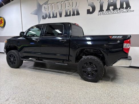Used 2019 Toyota Tundra SR5 w/ SR5 Upgrade Package image 6