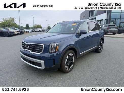 Certified 2024 Kia Telluride S w/ S Sunroof Package FWD image 1