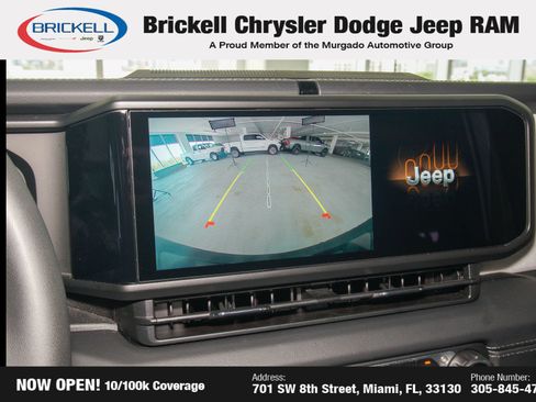 Used 2024 Jeep Wrangler Unlimited Sahara AWD/4WD image 33