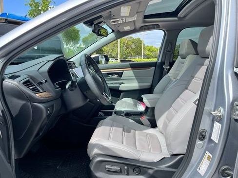 Used 2019 Honda CR-V Touring image 7