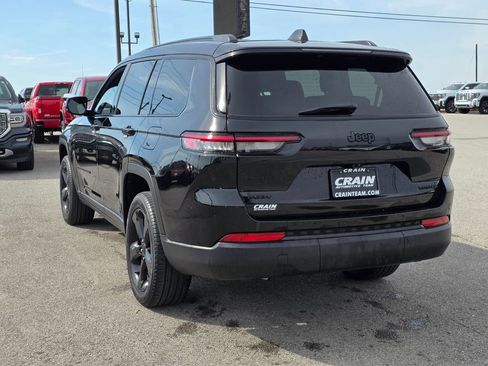 Used 2024 Jeep Grand Cherokee L Limited w/ Black Appearance Package image 4