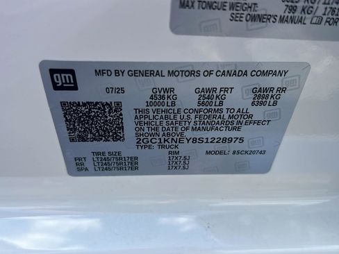 Used 2025 Chevrolet Silverado 2500 LT w/ Convenience Package image 43