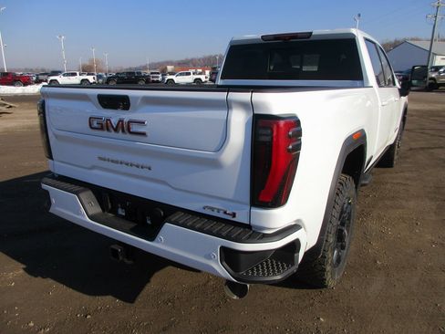 New 2026 GMC Sierra 2500 AT4 w/ AT4 Premium Plus Package image 5