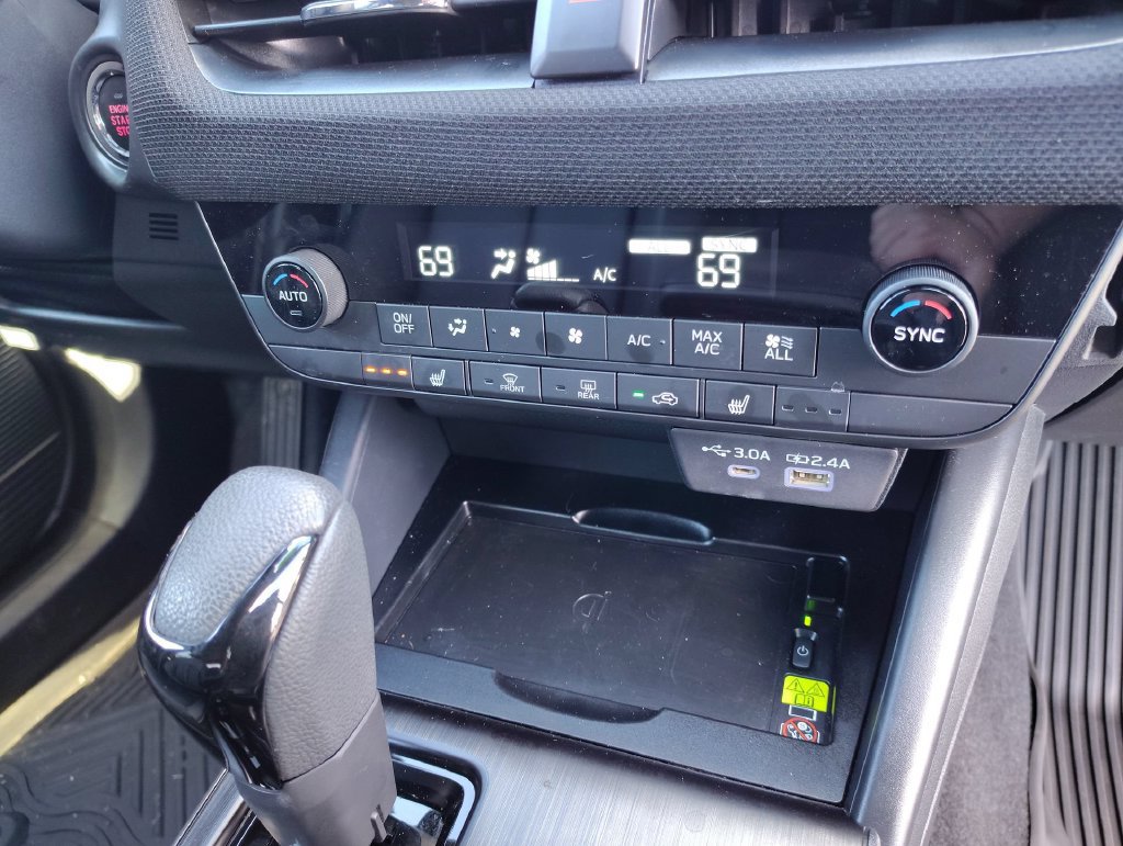 Certified 2026 Subaru Outback Premium AWD/4WD image 27