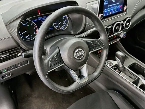 Used 2025 Nissan Sentra SV FWD image 18
