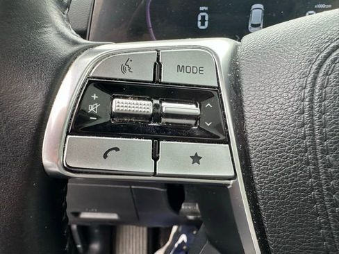 Used 2023 Kia Telluride EX w/ EX Captain's Chair Package FWD image 18