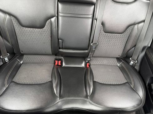 Used 2019 Jeep Compass Latitude image 19