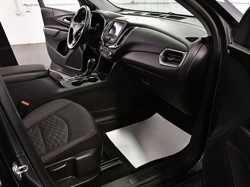 Used 2020 Chevrolet Equinox LT image 27