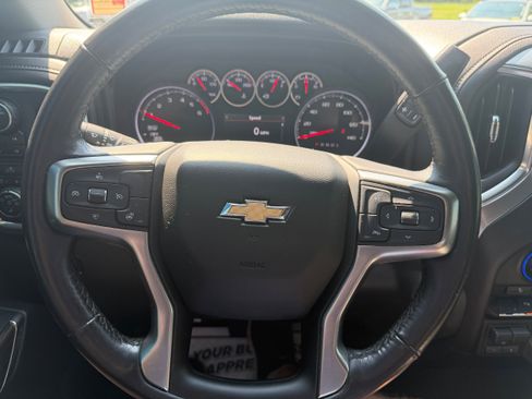 Used 2021 Chevrolet Silverado 1500 LT w/ Diesel Off-Road Package AWD/4WD image 16