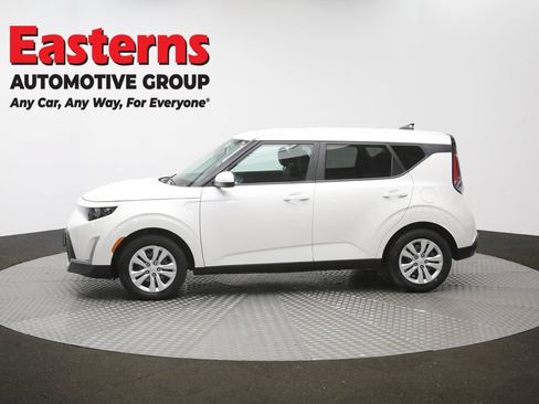Used 2023 Kia Soul LX FWD image 58