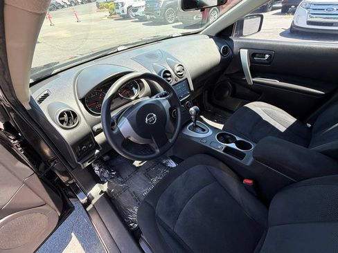 Used 2014 Nissan Rogue S AWD/4WD image 7