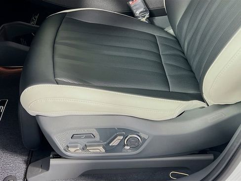 New 2026 Kia EV9 GT-Line image 17