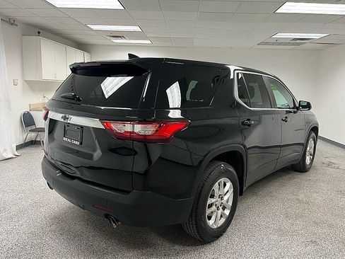 Used 2019 Chevrolet Traverse LS w/ LPO, Blackout Package image 5